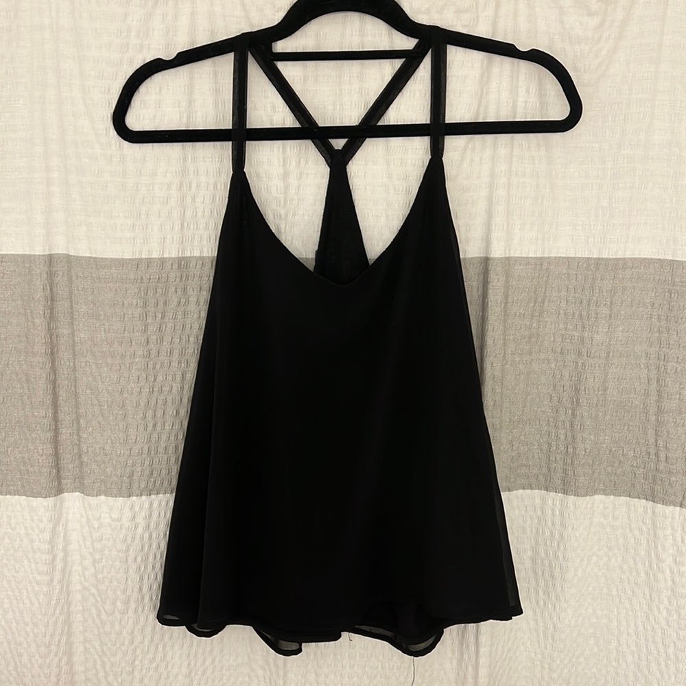 Socialite brand women’s tank top blouse w/ sequin accent. Black color, size M.